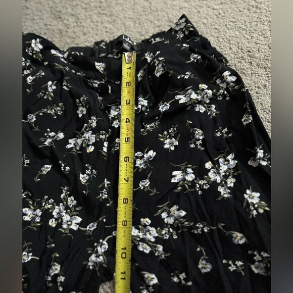 Lulu's Floral Flare Viscose Flowy Pants Floral Black/Blue Size Small - Picture 9 of 12